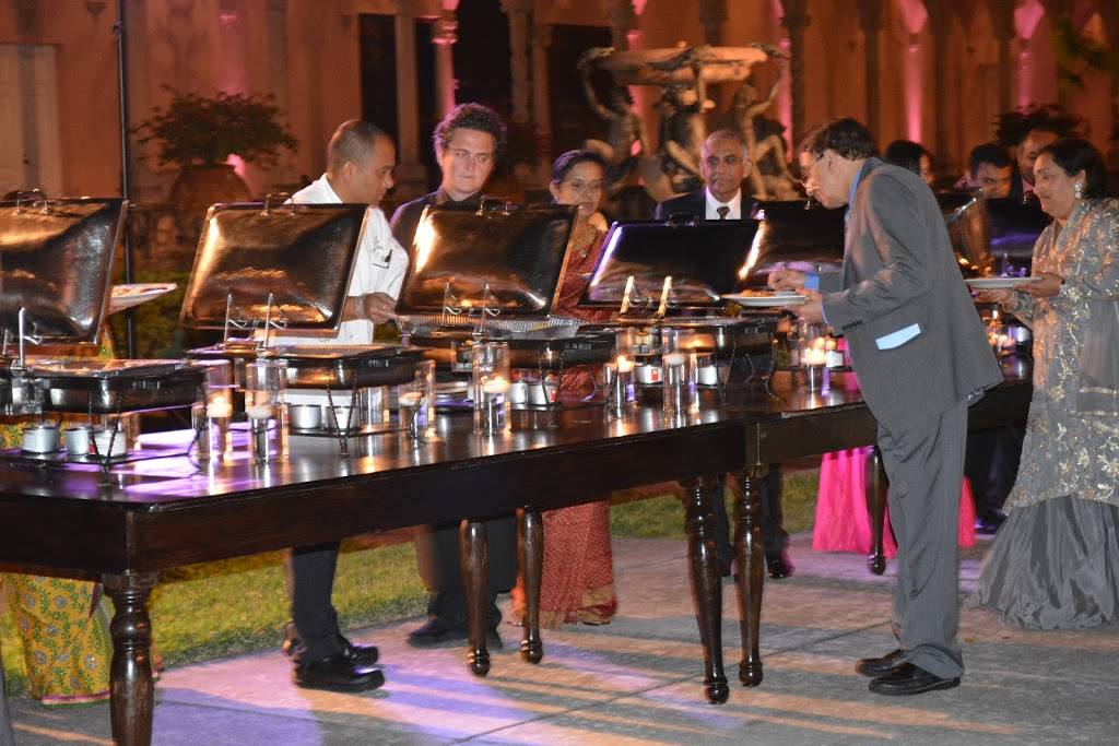 Curry Station Indian Cuisine & Catering | restaurant | 3550 Clark Rd, Sarasota, FL 34231, USA | 9419247222 OR +1 941-924-7222