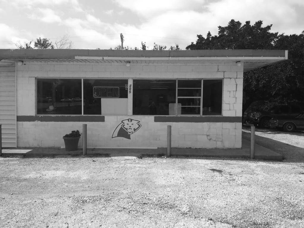 Badger Den | restaurant | 205 E Lindsey St, Elmore City, OK 73433, USA | 5807884106 OR +1 580-788-4106