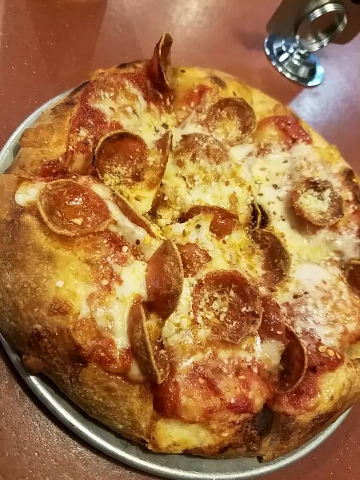 Enzos Pizza Co. | meal delivery | 2608 Erwin Rd # 140, Durham, NC 27705, USA | 9193093696 OR +1 919-309-3696