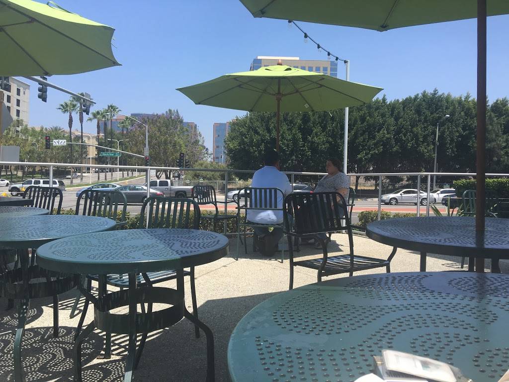 Rubios Coastal Grill | restaurant | 2 Hutton Centre Dr Suite 200, Santa Ana, CA 92707, USA | 7144320983 OR +1 714-432-0983