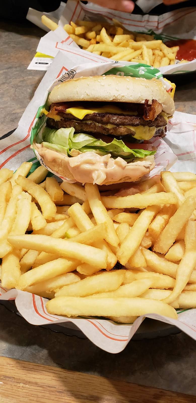 Farmer Boys | restaurant | 15662 Arrow Hwy, Irwindale, CA 91706, USA | 6263376999 OR +1 626-337-6999