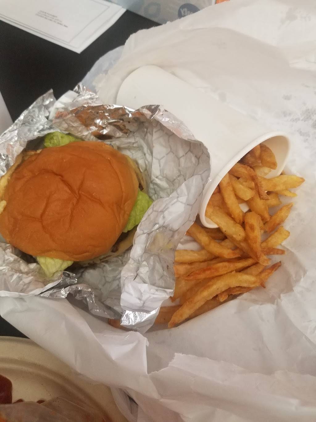 Fire Grilled Burgers | restaurant | 1077 Bay St Ste 1, Staten Island, NY 10305, USA | 7188161740 OR +1 718-816-1740