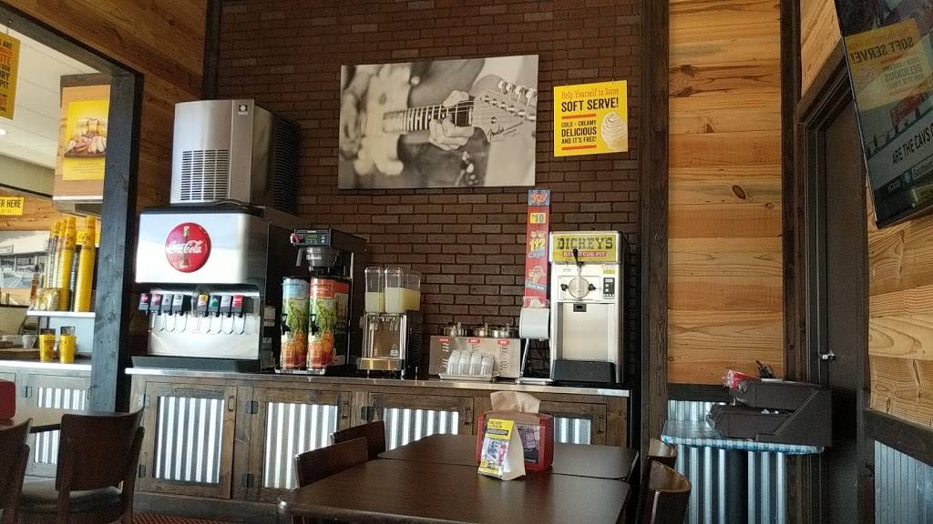 Dickeys Barbecue Pit | restaurant | 2959 Jamacha Road, El Cajon, CA 92019, USA | 6193039618 OR +1 619-303-9618