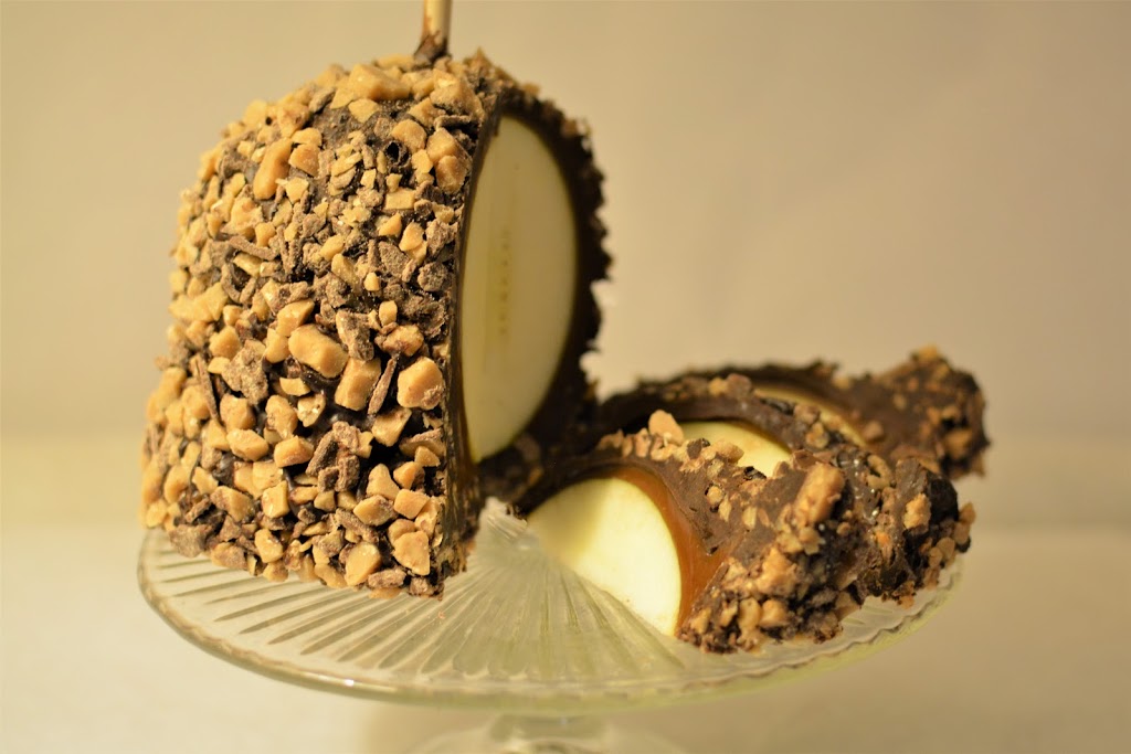 Lisa Annes Decadent Apples | restaurant | 2121 N Charles St, Baltimore, MD 21218, USA | 4439616799 OR +1 443-961-6799