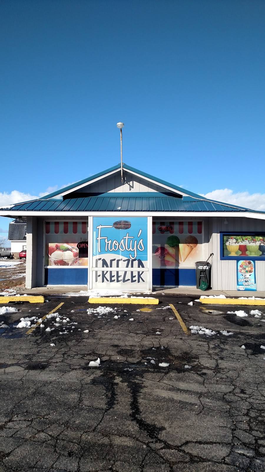 Frostys Freezer and Pizzeria | restaurant | 14886 Gratiot Rd, Hemlock, MI 48626, USA | 9892972482 OR +1 989-297-2482