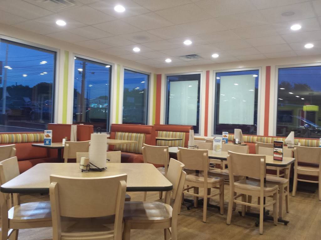 Captain Ds | restaurant | 3715 Nolensville Pike, Nashville, TN 37211, USA | 6158348734 OR +1 615-834-8734