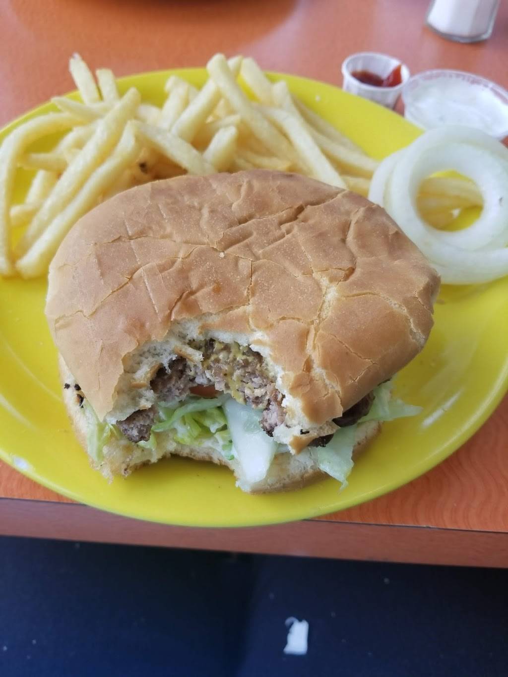 Goodys Grill | restaurant | 599 Bethesda Rd SW, Winston-Salem, NC 27103, USA | 3367653100 OR +1 336-765-3100