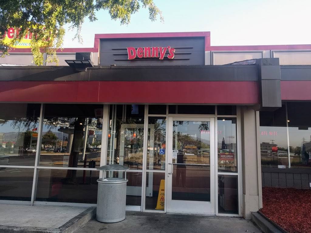 Dennys | restaurant | 601 Hegenberger Rd, Oakland, CA 94621, USA | 5106389632 OR +1 510-638-9632