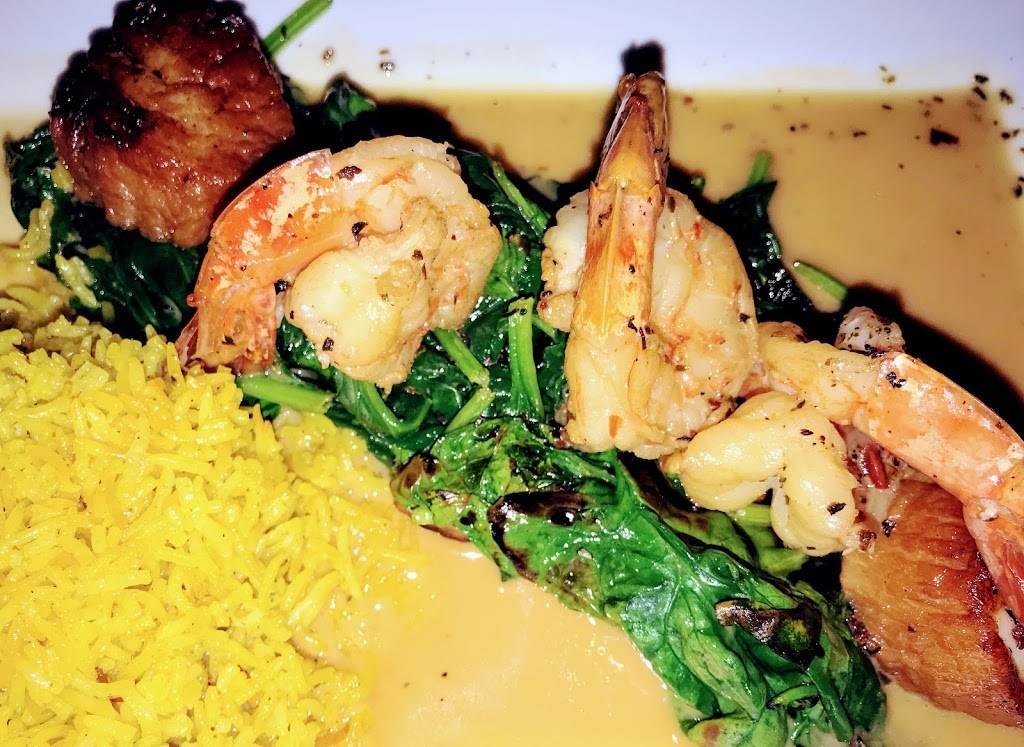 Lugano Salumeria & Wine Bar | restaurant | 1392 E Putnam Ave, Old Greenwich, CT 06870, USA | 2039900955 OR +1 203-990-0955