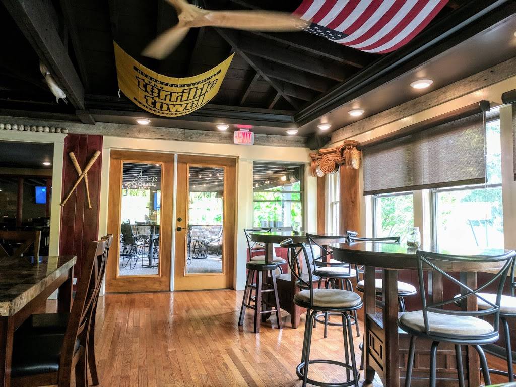 The Social Tap | restaurant | 2036 Anmoore Rd, Bridgeport, WV 26330, USA | 3048489218 OR +1 304-848-9218