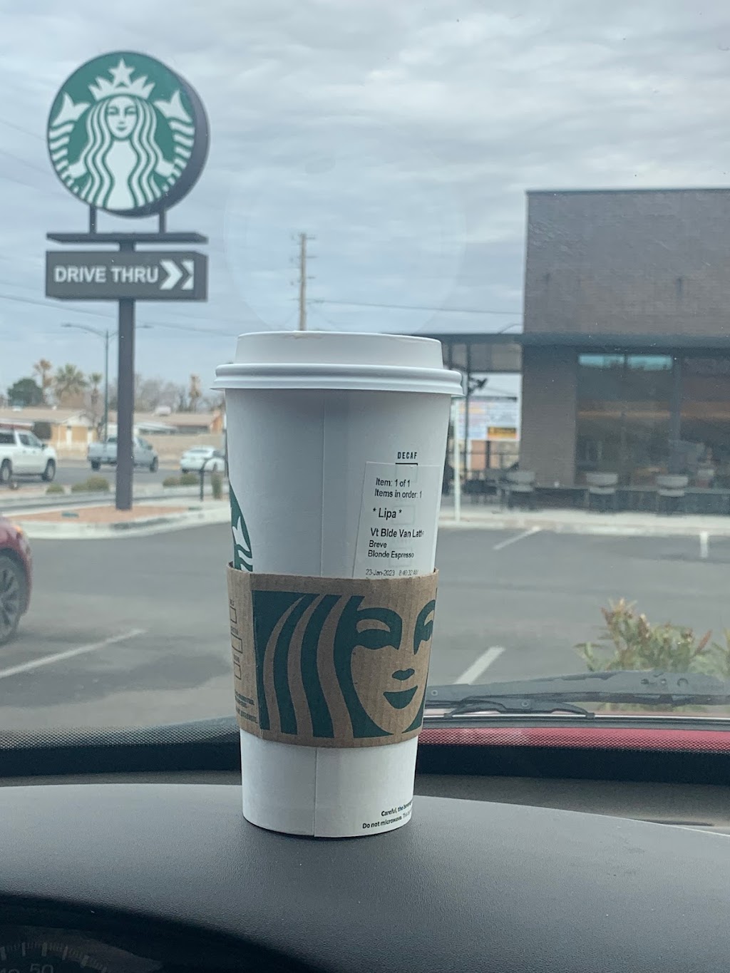Starbucks | cafe | 2240 N Yarbrough Dr, El Paso, TX 79925, USA | 9152500091 OR +1 915-250-0091
