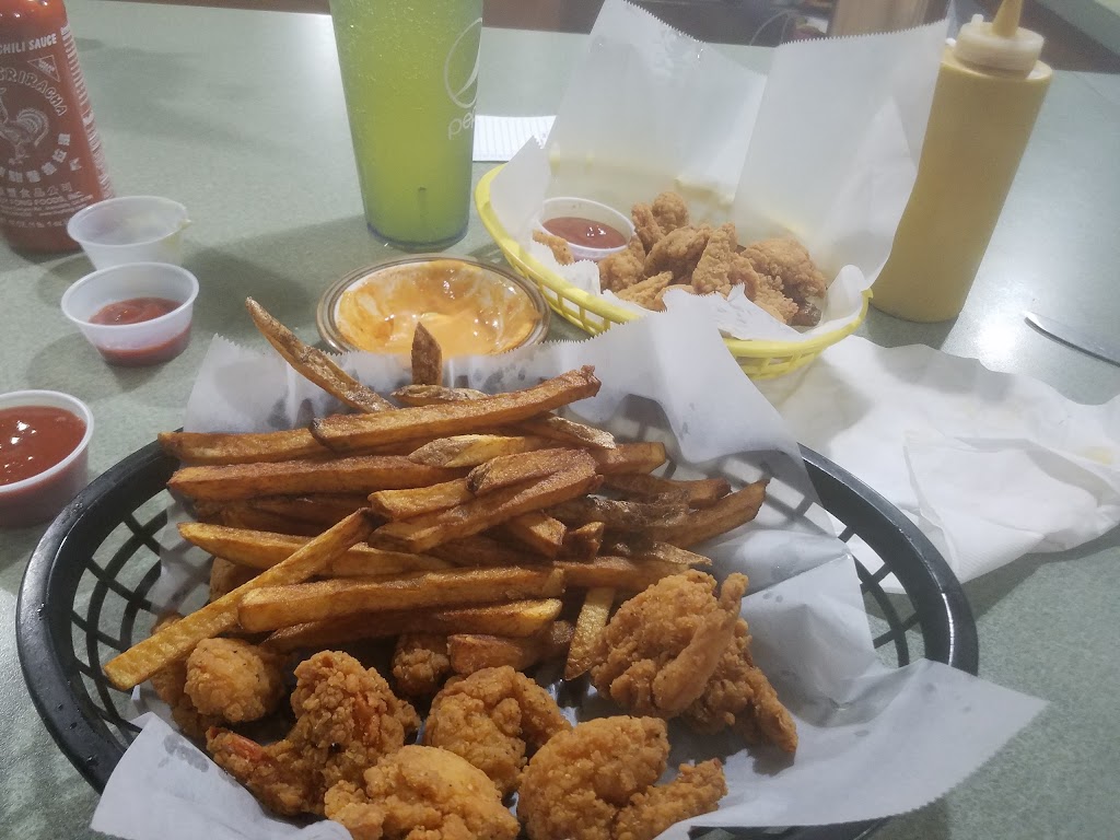 Canyon Mountain Cafe & Pizzeria | restaurant | 412 S Main St, Canyonville, OR 97417, USA | 5418392082 OR +1 541-839-2082