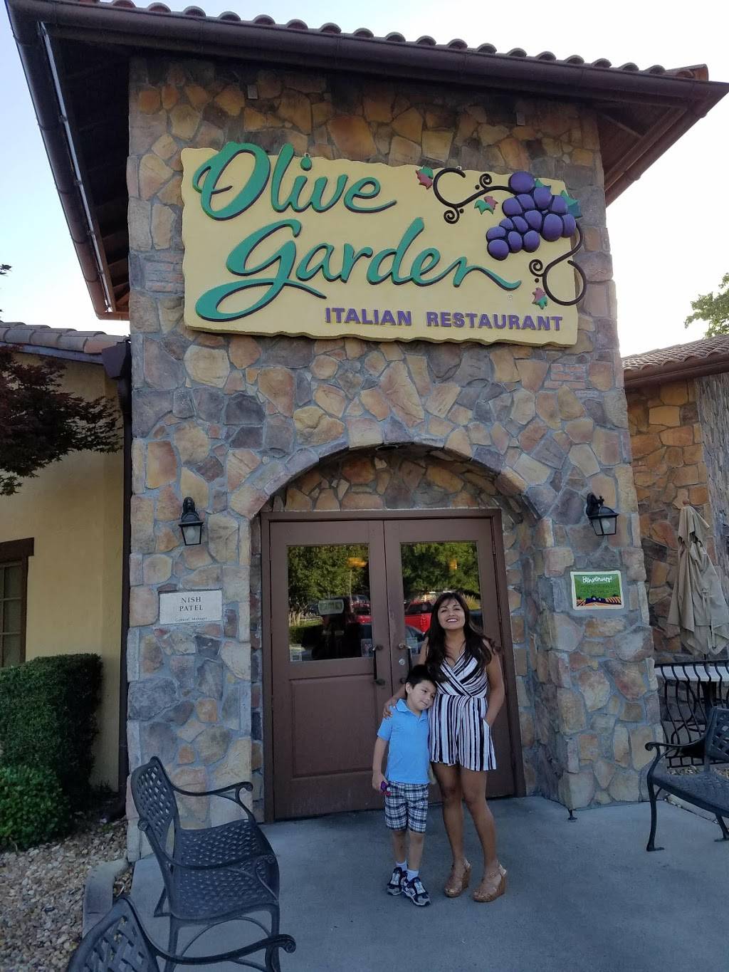 Olive Garden Italian Restaurant | meal takeaway | 11333 Abercorn St, Savannah, GA 31419, USA | 9129619009 OR +1 912-961-9009
