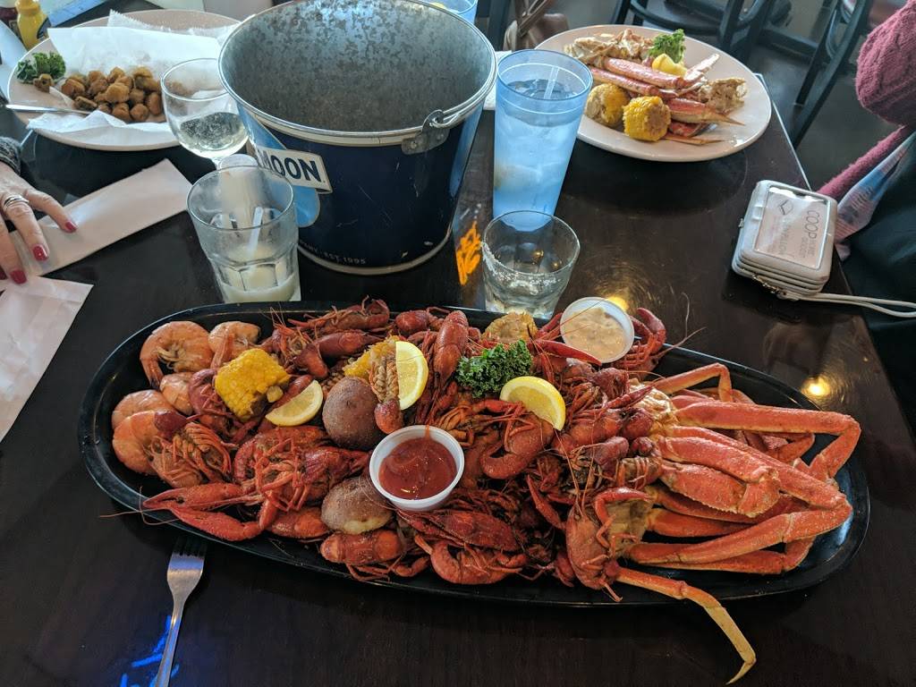 Wolfies Restaurant | restaurant | 14954 Old Hwy 105 W, Montgomery, TX 77356, USA | 9365888200 OR +1 936-588-8200