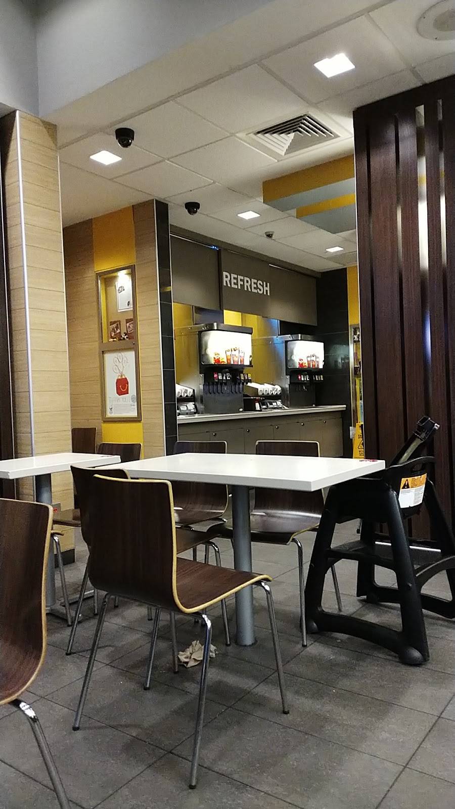 McDonalds | cafe | 6348 Lundys Ln, Niagara Falls, ON L2G 1T6, Canada | 9053568591 OR +1 905-356-8591