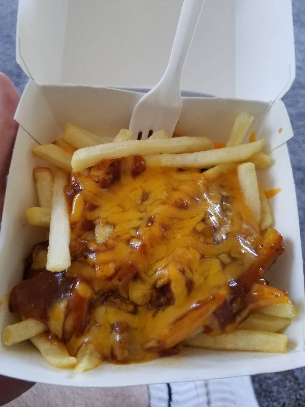 Wienerschnitzel | restaurant | 14524 Baseline Ave, Fontana, CA 92336, USA | 9093553035 OR +1 909-355-3035