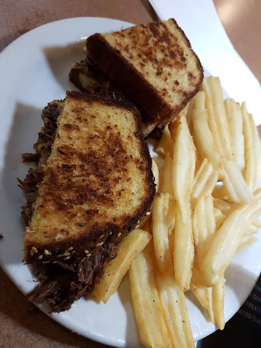 Dennys | restaurant | 17 W 660 22nd St, Oakbrook Terrace, IL 60181, USA | 6309321888 OR +1 630-932-1888