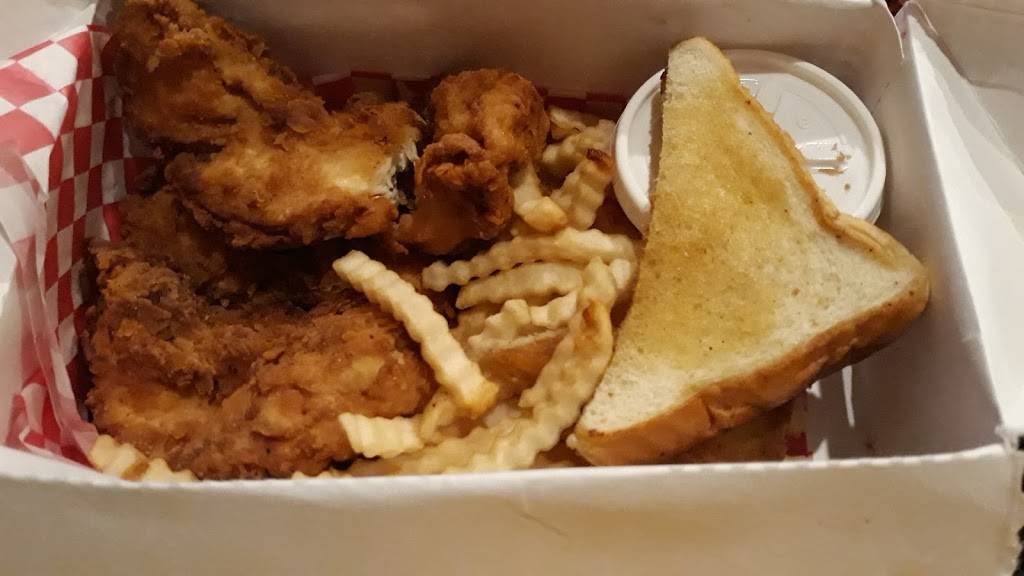 HAMPTONS | restaurant | 117 W 2nd Ave, El Dorado, KS 67042, USA | 3164525600 OR +1 316-452-5600