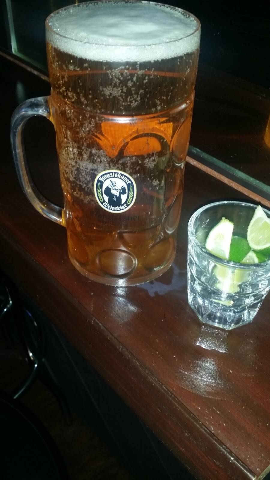 Bottoms up Bar and Grill | restaurant | 8595 Katella Ave, Stanton, CA 90680, USA | 7148288595 OR +1 714-828-8595