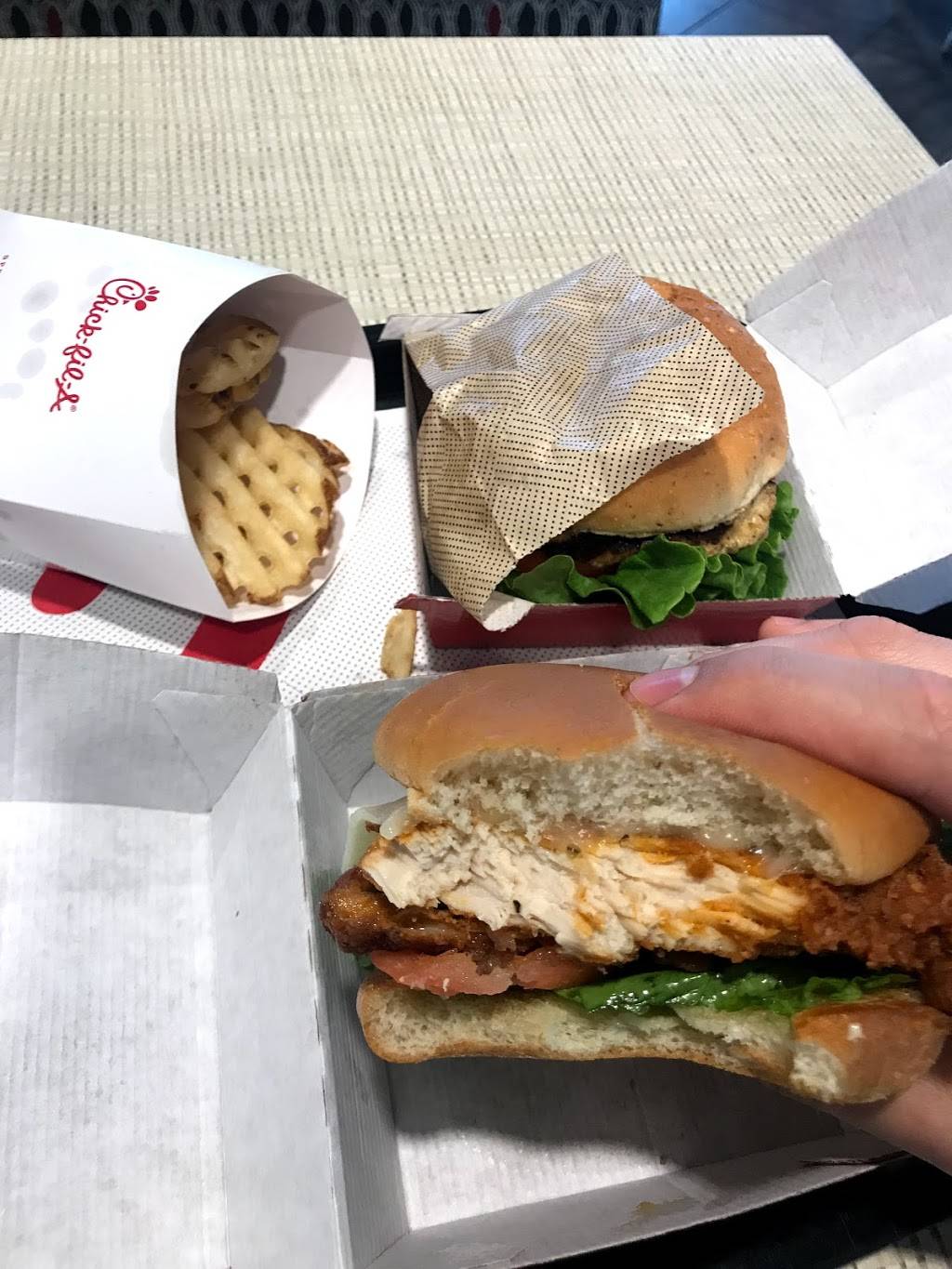 Chick-fil-A | restaurant | 1545 Edgeknoll Dr SE, Grand Rapids, MI 49508, USA | 6166566000 OR +1 616-656-6000