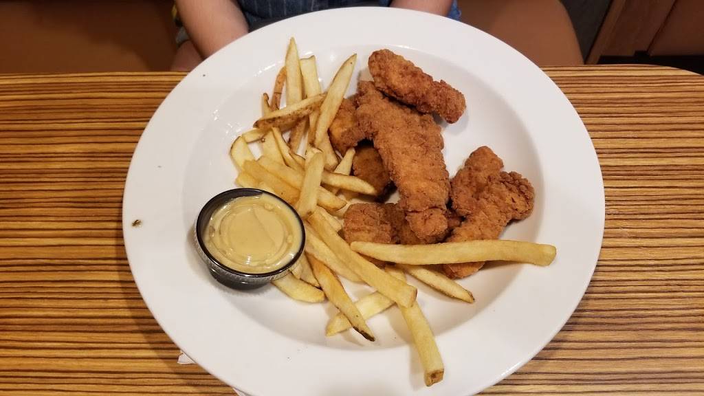 IHOP | restaurant | 1120 W Orange Blossom Trail, Apopka, FL 32712, USA | 4075652388 OR +1 407-565-2388