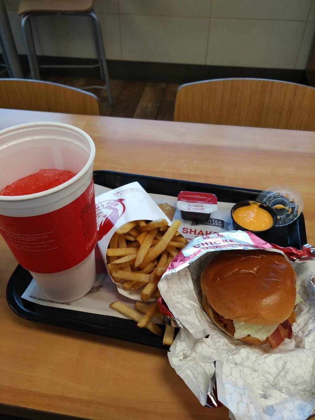 Wendys | restaurant | 4101 E 136th Ave, Thornton, CO 80602, USA | 3032527733 OR +1 303-252-7733