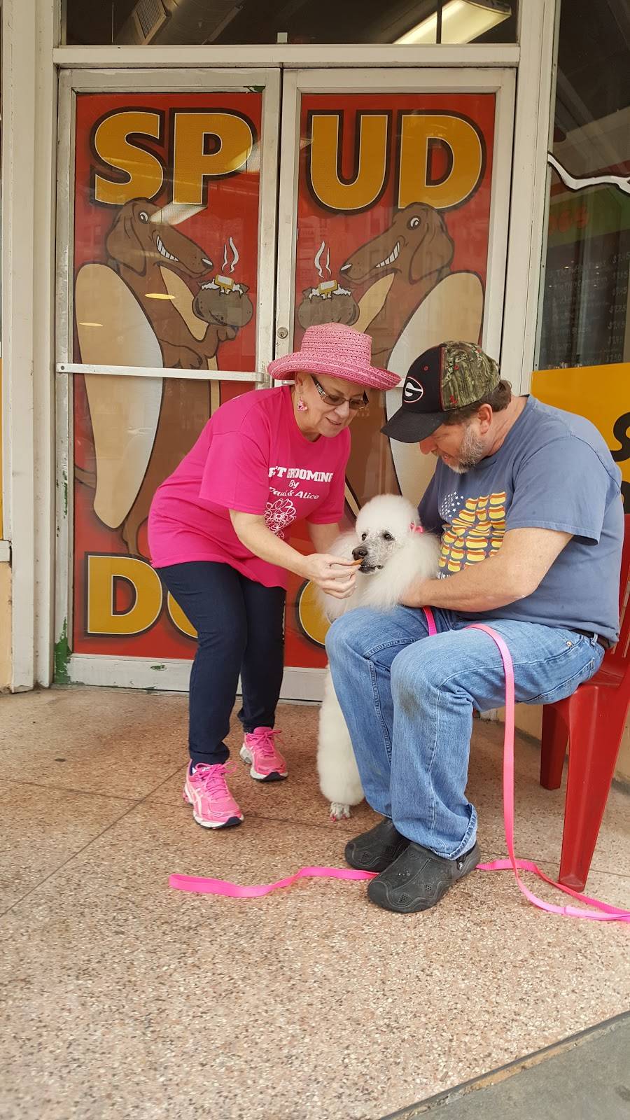 Spud Dogs | restaurant | 490 Cherry St, Macon, GA 31201, USA | 4786214848 OR +1 478-621-4848