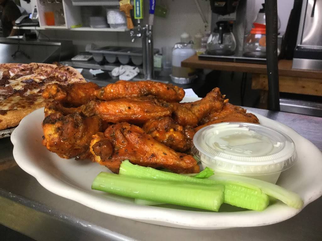 Queen Pizza | restaurant | 1029, 310 Silver Ln, East Hartford, CT 06118, USA | 8605693505 OR +1 860-569-3505