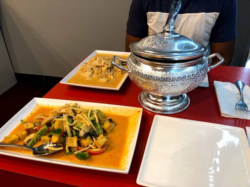 Bangkok Cuisine Royal Oak | restaurant | 32166 Woodward Ave, Royal Oak, MI 48073, USA | 2484390529 OR +1 248-439-0529