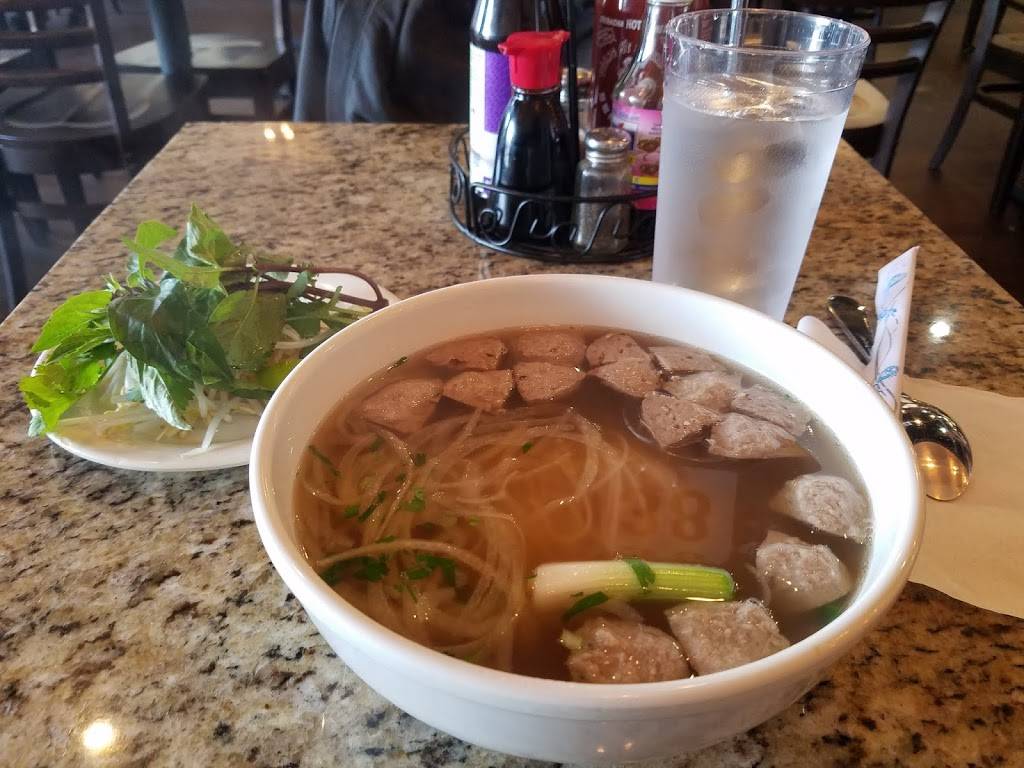 Pho Binh | restaurant | 5901 Westheimer Rd U, Houston, TX 77057, USA | 7137818881 OR +1 713-781-8881