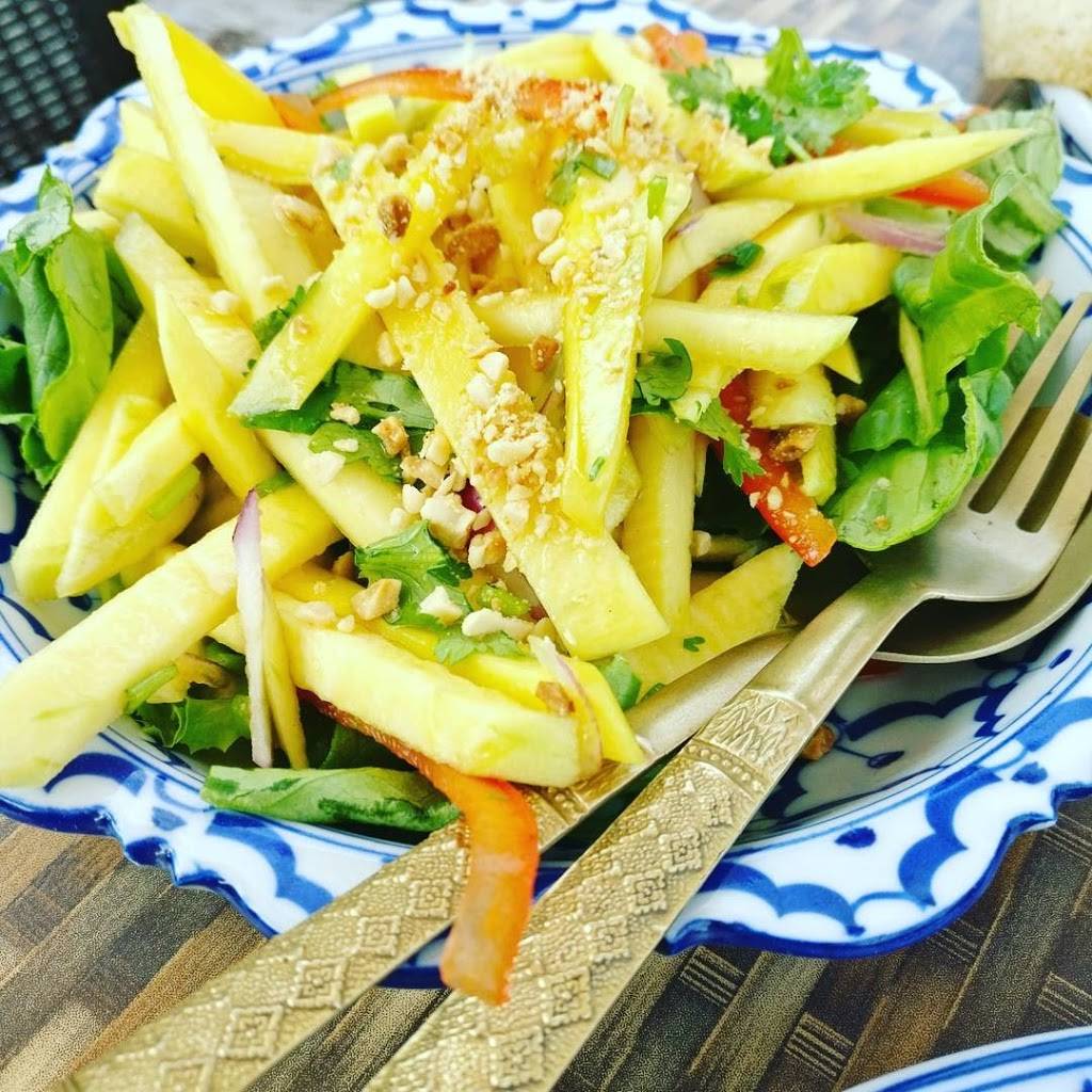 Chaopaya Thai Restaurant | restaurant | 168 Dunlop St E, Barrie, ON L4M 1B2, Canada | 7057339918 OR +1 705-733-9918