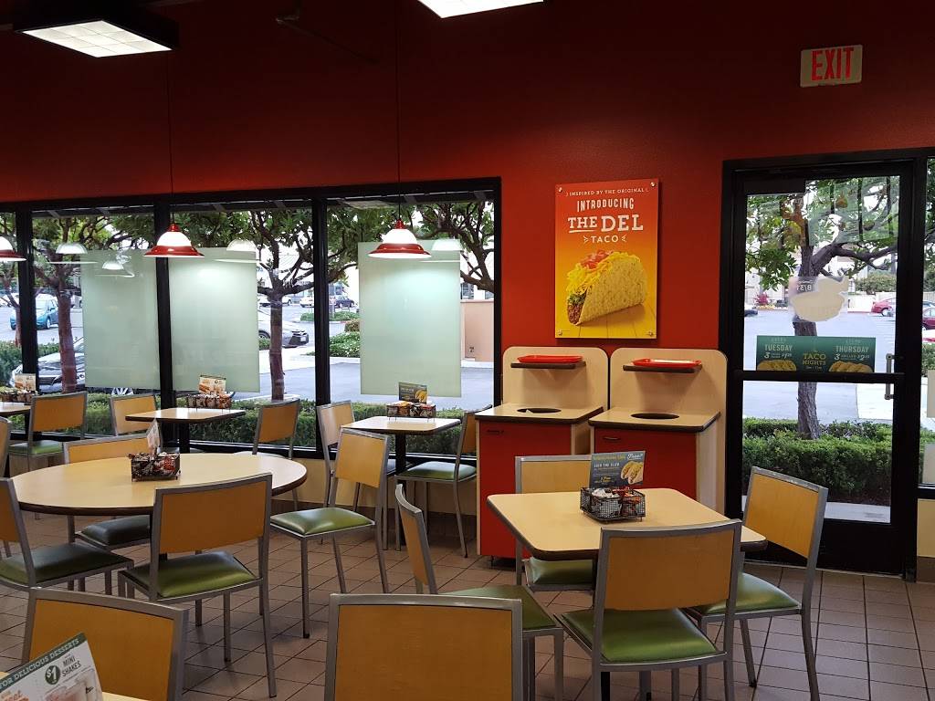 Del Taco | meal takeaway | 7175 W Yorktown AVE, Huntington Beach, CA 92648, USA | 7149608765 OR +1 714-960-8765