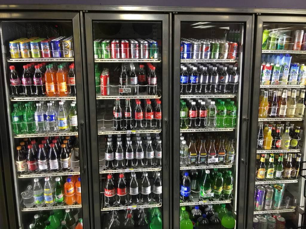 Sarahs Market & Café | cafe | 200 Concord Ave, Cambridge, MA 02138, USA | 6178765999 OR +1 617-876-5999