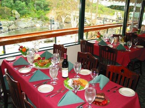 The Gateway Restaurant & Lodge | restaurant | 45978 Sierra Dr, Three Rivers, CA 93271, USA | 5595614133 OR +1 559-561-4133