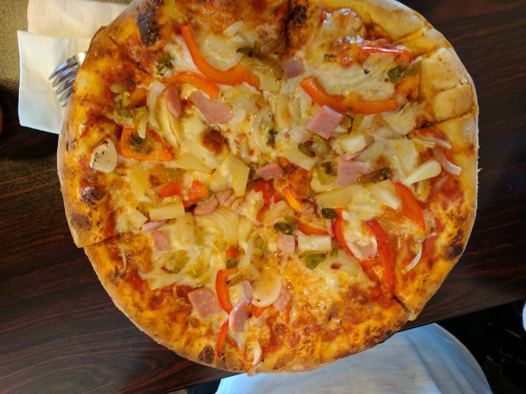 Bolton Pizza Panini | restaurant | 12599 Hwy 50 #1, Bolton, ON L7E 1M4, Canada | 9058578325 OR +1 905-857-8325