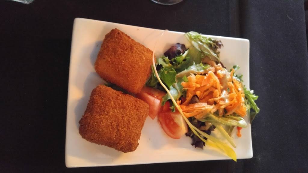 Comme Chez Soi Sherbrooke | restaurant | 875 Rue Belvédère S, Sherbrooke, QC J1H 4C2, Canada | 8195732818 OR +1 819-573-2818