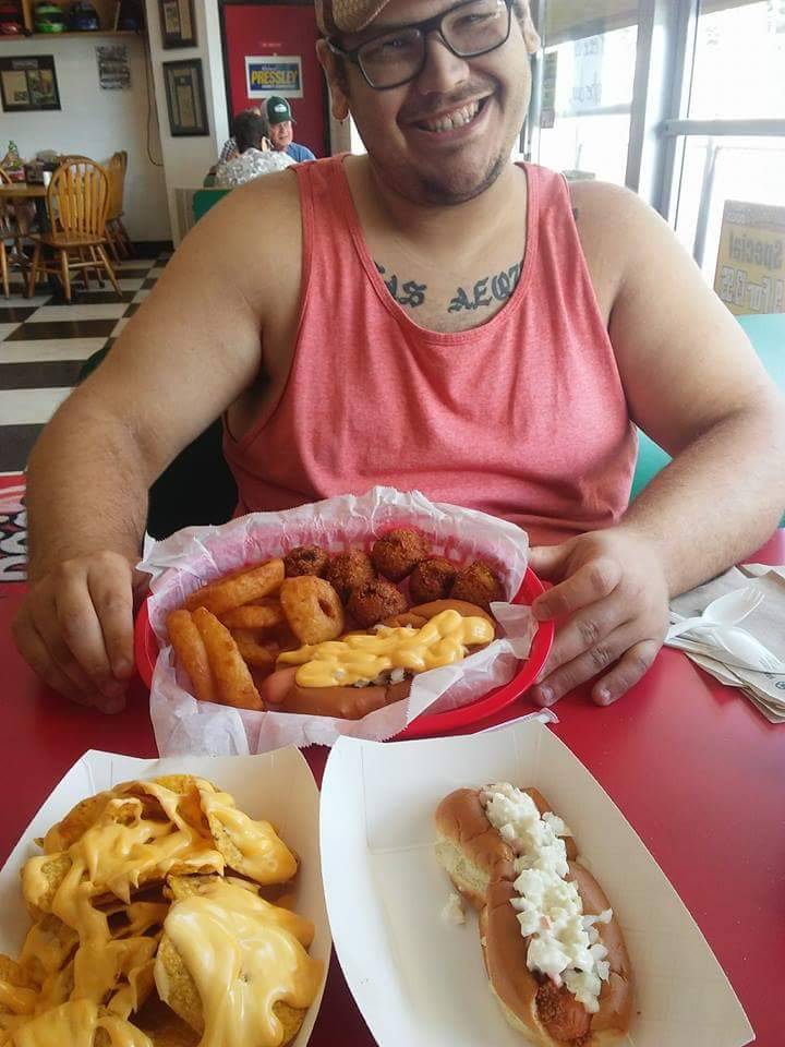 Celebritys Hotdogs | restaurant | 1409 Brevard Rd, Asheville, NC 28806, USA | 8286705954 OR +1 828-670-5954