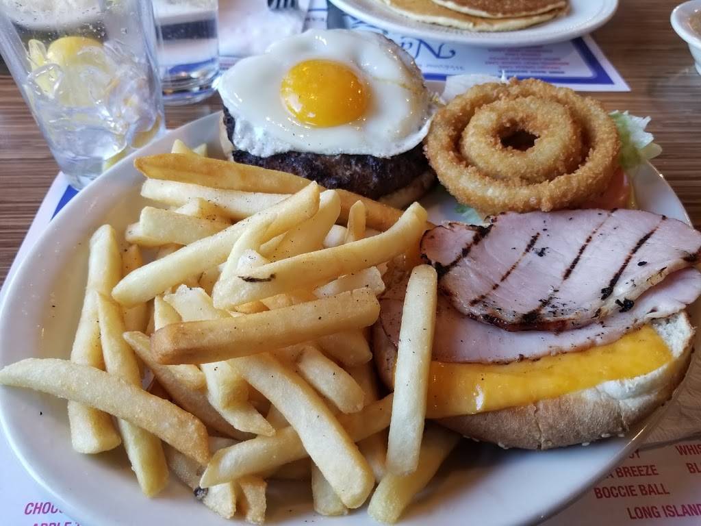 Nautilus Diner | restaurant | 1240 W Boston Post Rd, Mamaroneck, NY 10543, USA | 9148331320 OR +1 914-833-1320