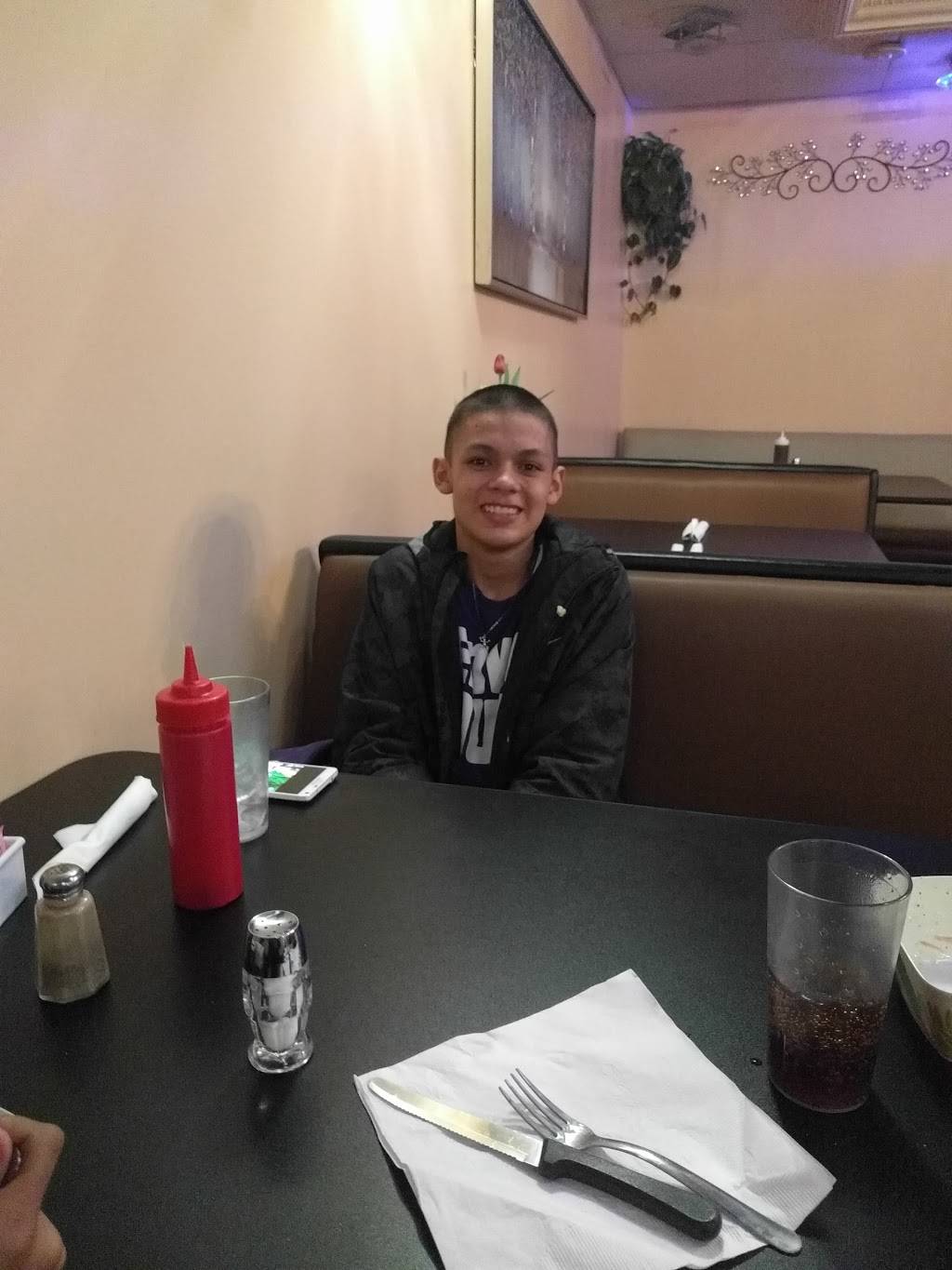 Cowbobas | restaurant | 940 S Federal Blvd, Denver, CO 80219, USA | 3039343301 OR +1 303-934-3301