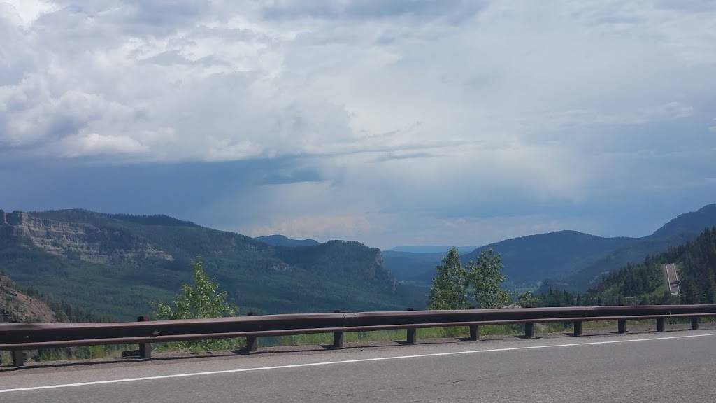 Bennys Restaurant & Lounge | restaurant | 517 W Colorado Ave, Colorado Springs, CO 80905, USA | 7196349309 OR +1 719-634-9309