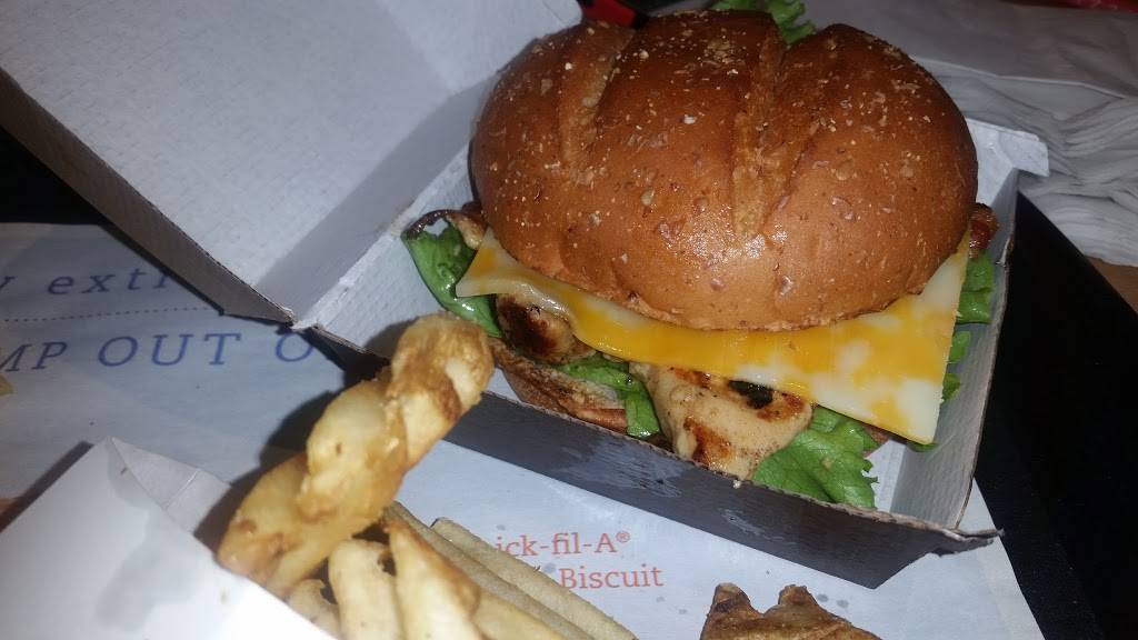 Chick-fil-A | restaurant | 4895 Candlewood St, Lakewood, CA 90712, USA | 5624082543 OR +1 562-408-2543