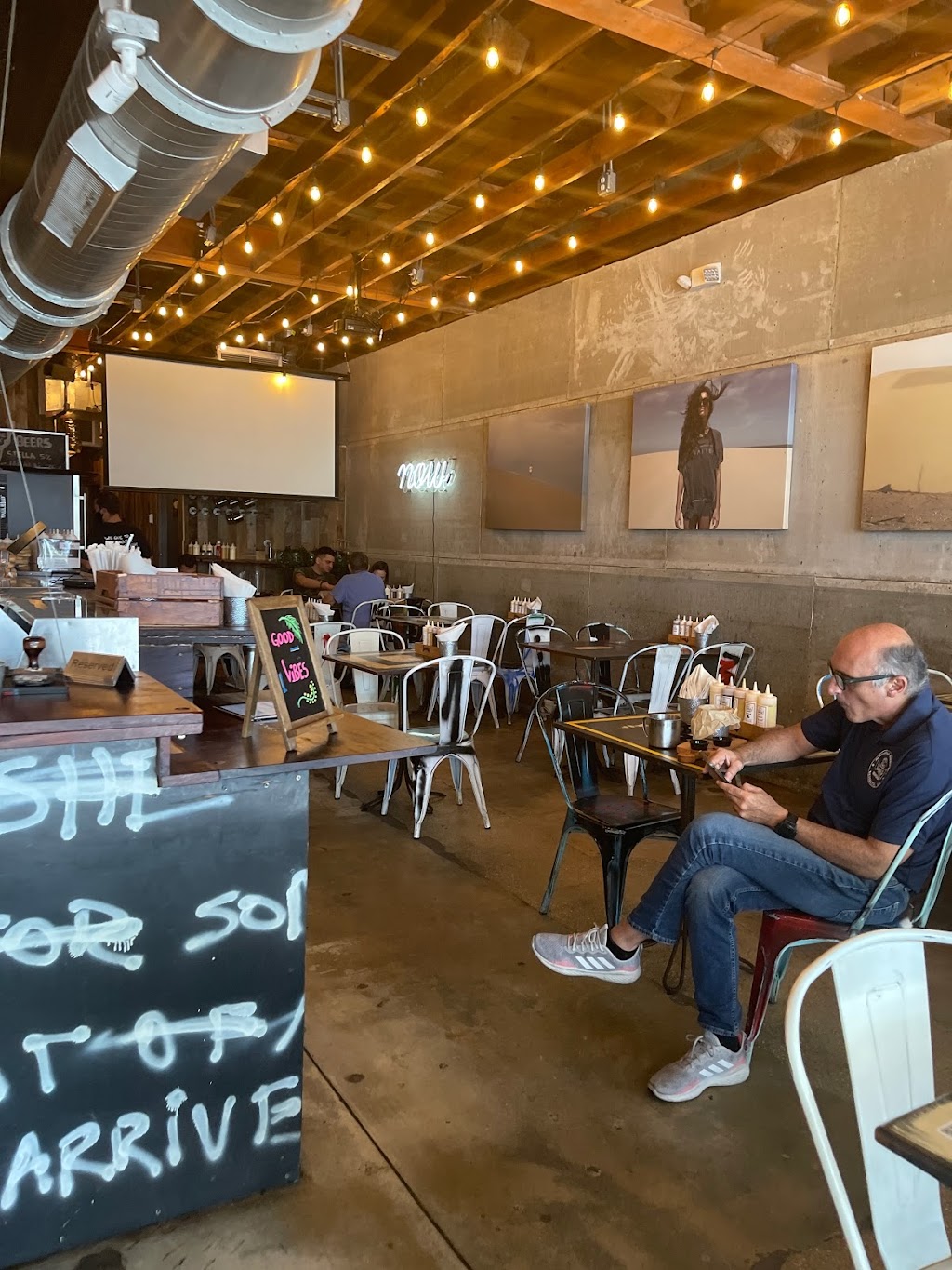 Juanchis Burgers | restaurant | 1247 Coral Way, Miami, FL 33145, USA | 7863602457 OR +1 786-360-2457