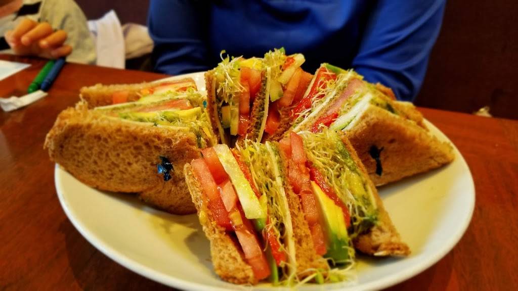 Barneys Gourmet Hamburgers | restaurant | 1591 Solano Ave, Berkeley, CA 94707, USA | 5105268185 OR +1 510-526-8185