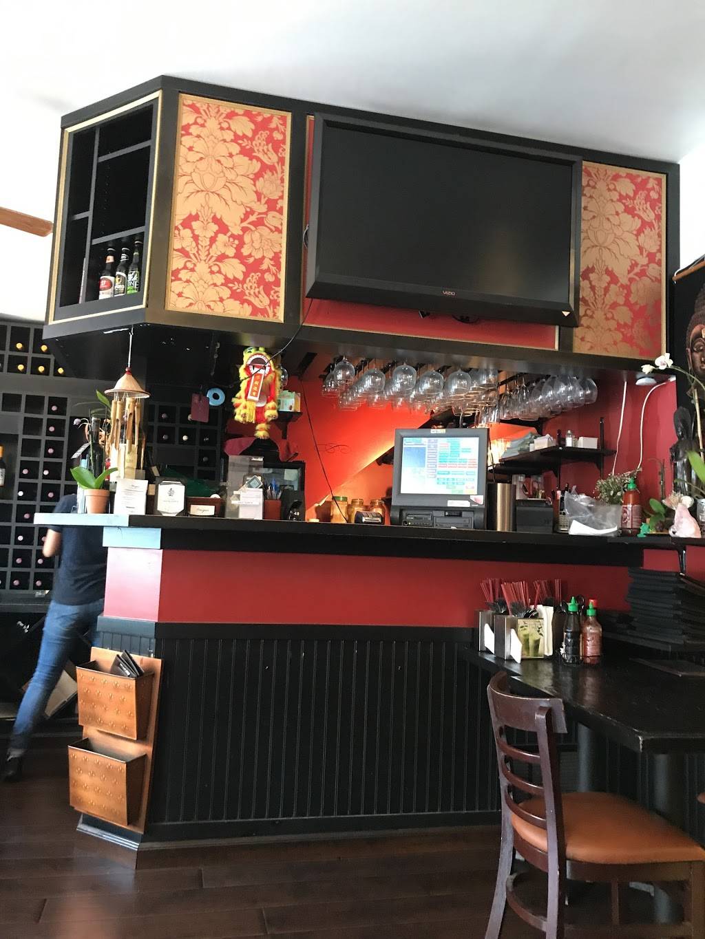 Saigon Avenue | restaurant | 110 E Lemon Ave, Monrovia, CA 91016, USA | 6264713588 OR +1 626-471-3588