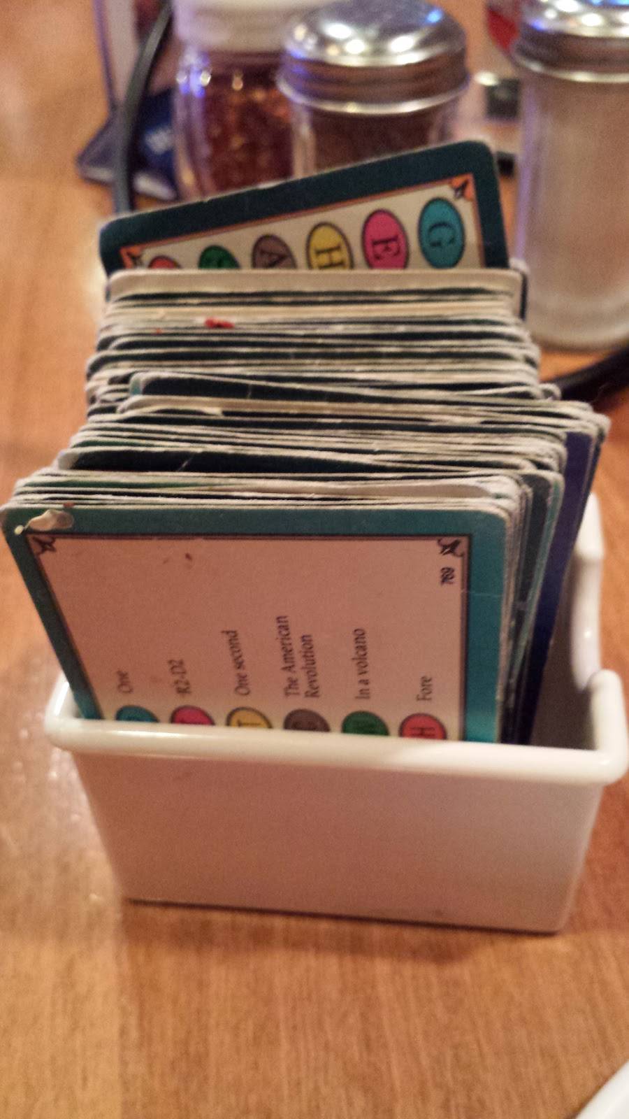 Charlie Foxs Pizzeria & Eatery | meal delivery | 3341 W Main St, St. Charles, IL 60175, USA | 6304438888 OR +1 630-443-8888