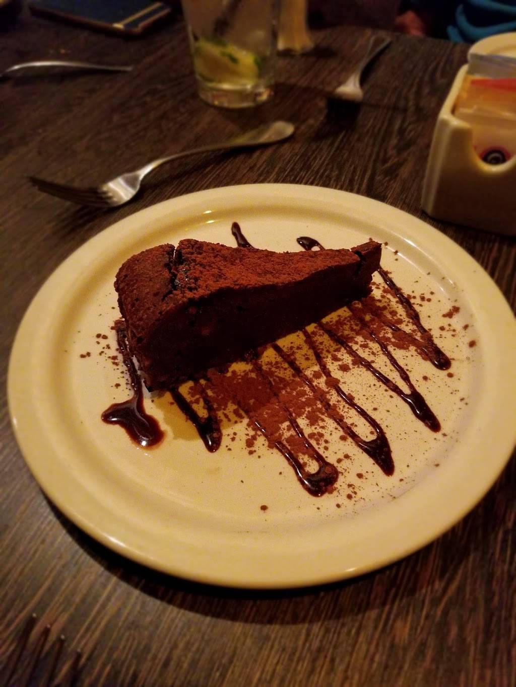 Arrivederci Trattoria | restaurant | 4221 E Chandler Blvd # 102, Phoenix, AZ 85048, USA | 4807599292 OR +1 480-759-9292