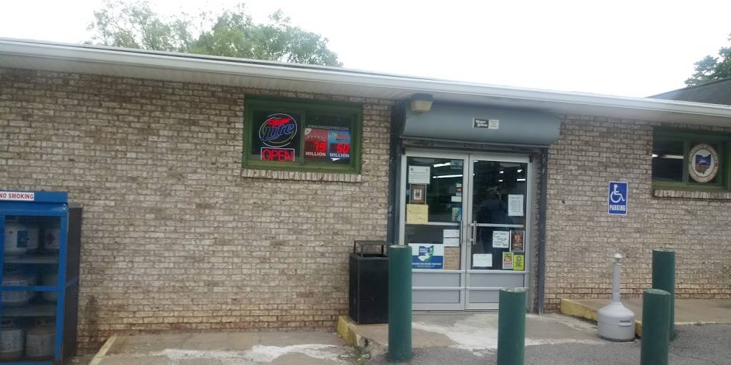 Yankee Lake | restaurant | 1900 OH-7, Brookfield Township, OH 44403, USA | 3304488866 OR +1 330-448-8866