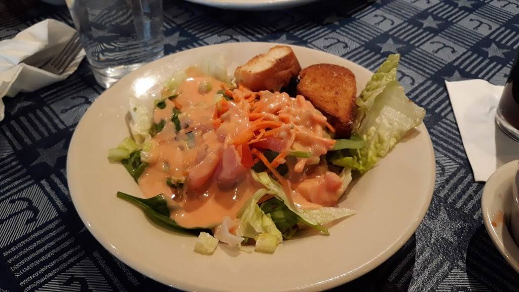 Villa Del Mar | restaurant | 5668 N Mesa St, El Paso, TX 79912, USA | 9155841888 OR +1 915-584-1888