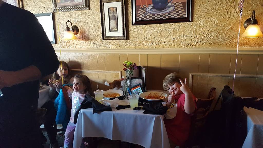 Alfredos Restaurant | restaurant | 189 S Main St, New City, NY 10956, USA | 8456343300 OR +1 845-634-3300