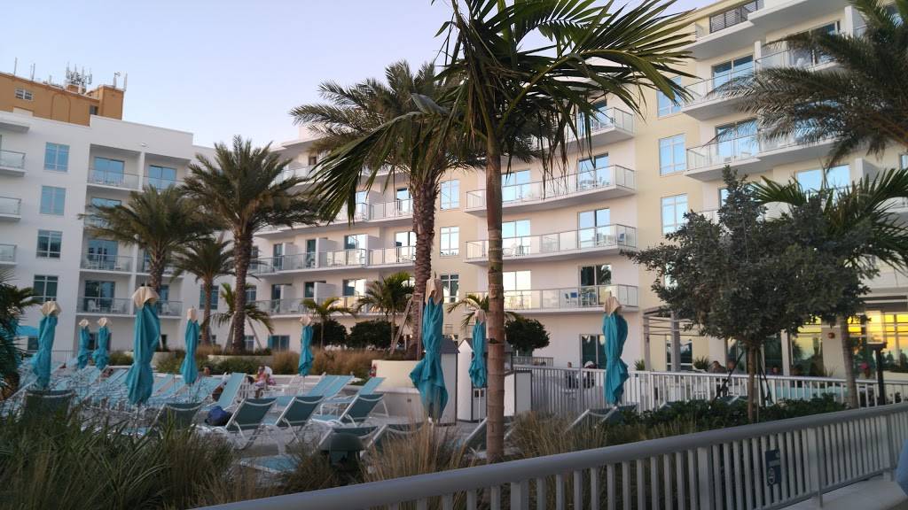 BRGR Kitchen & Bar | restaurant | 10800 Gulf Blvd, Treasure Island, FL 33706, USA | 7273227040 OR +1 727-322-7040